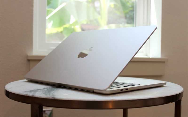 Macbook Neo màu Bạc (Silver)