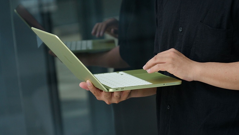 MacBook Neo phù hợp doanh nhân và quản lý cấp cao