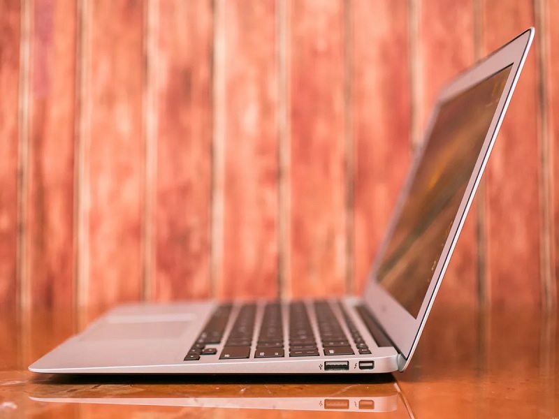 MacBook Air 11.6 inch - dòng Macbook tầm 10 triệu 