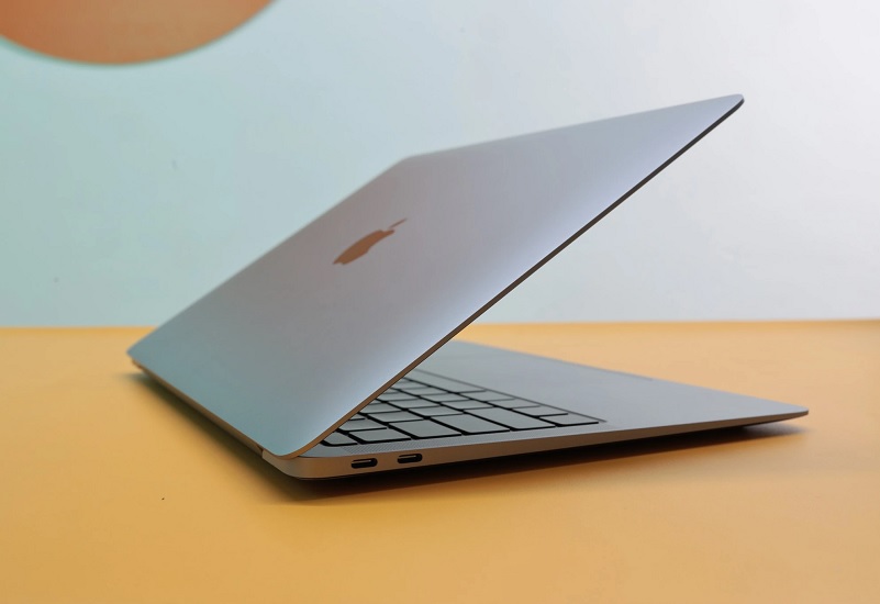 Macbook Air 2020 8GB 256GB 13 inch - Macbook tầm giá 20 triệu