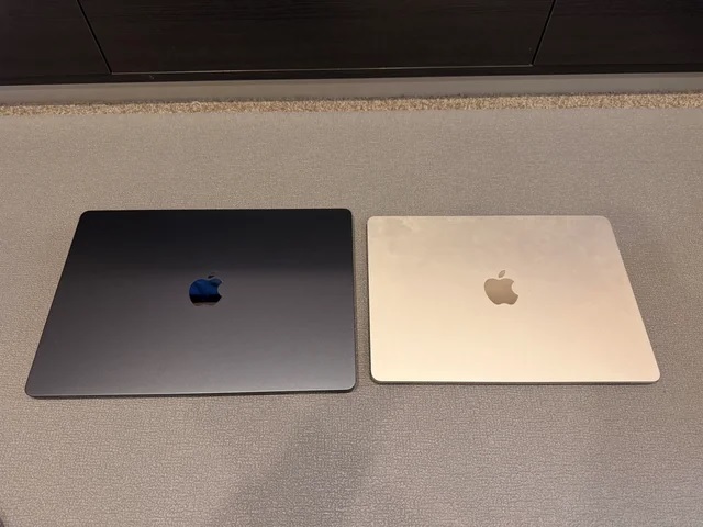 So sánh MacBook Air M5 vs MacBook Air M2 qua thiết kế