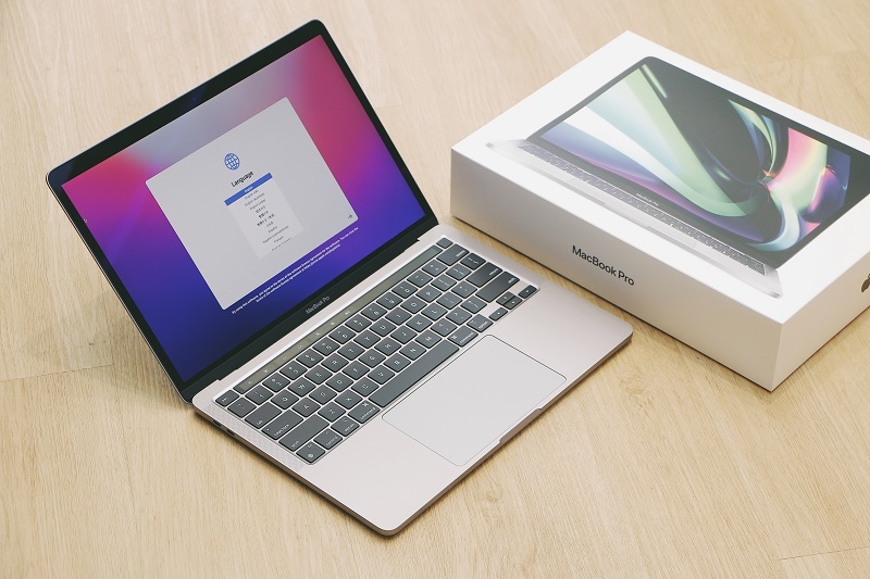 So sánh Macbook Pro M4 và Macbook Pro M2 qua màu sắc