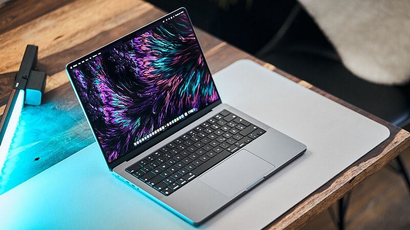 Macbook Pro M2 - laptop cho giáo viên