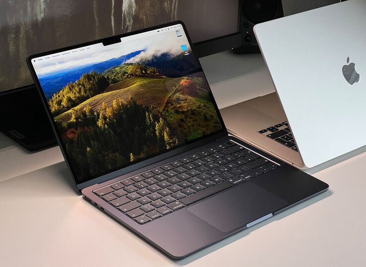 MacBook Air M3 - Macbook cho sinh viên Kinh tế tốt nhất hiện nay