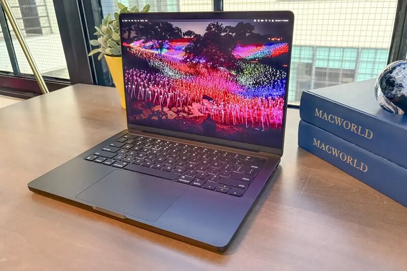 MacBook Pro M5- Macbook cho sinh viên Kinh tế tốt nhất hiện nay