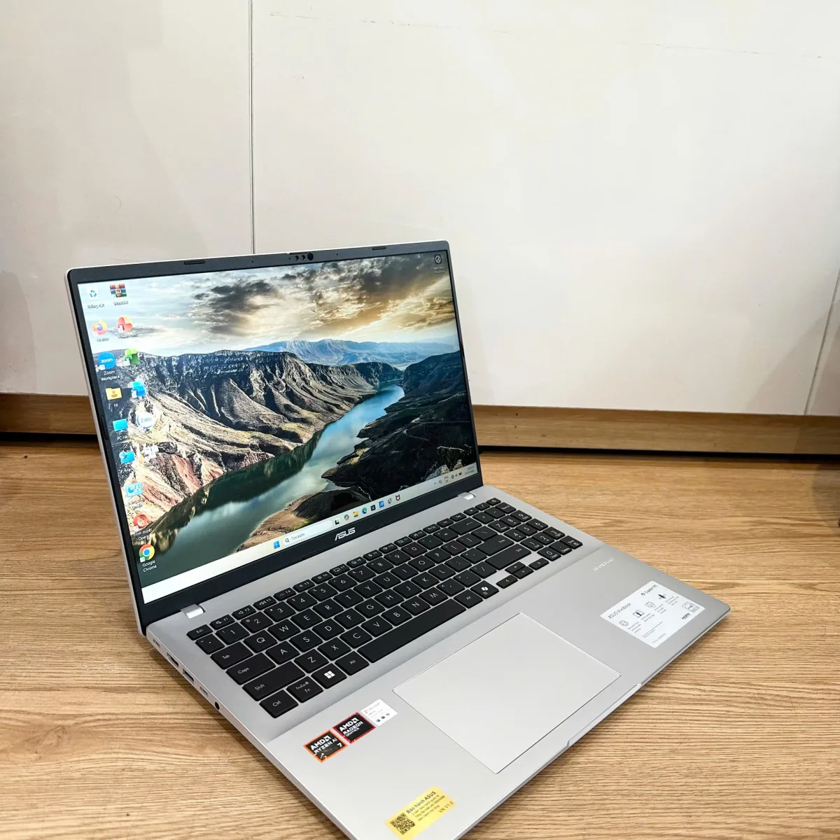 Asus Vivobook M1607KA-MB091WS Ryzen AI 7 350/16GB/512GB/16"/W11+HS24+OS365 Bạc Cũ