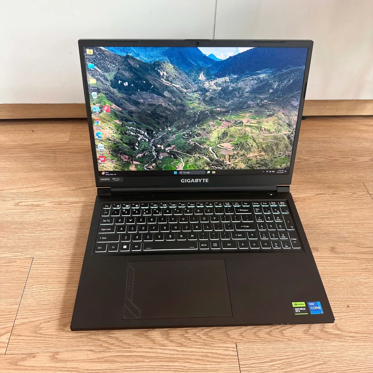 Gigabyte G6 MF 2024 RC56 I7-13620H/16/512GB 16 Inch FHD/165Hz/RTX 4050/Win 11 Đen Cũ