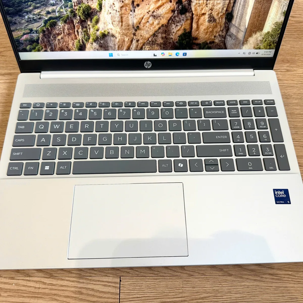 HP OmniBook 5 AI 16-af1048TU U5-225U/16GB/512GB/16"/Win11+HS24 Bạc Cũ