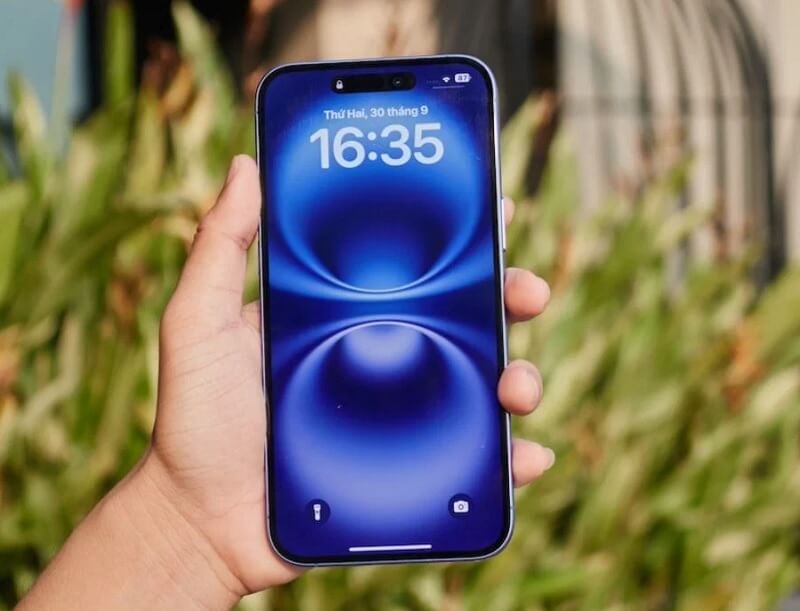 iPhone 16 Plus cũ trầy xước