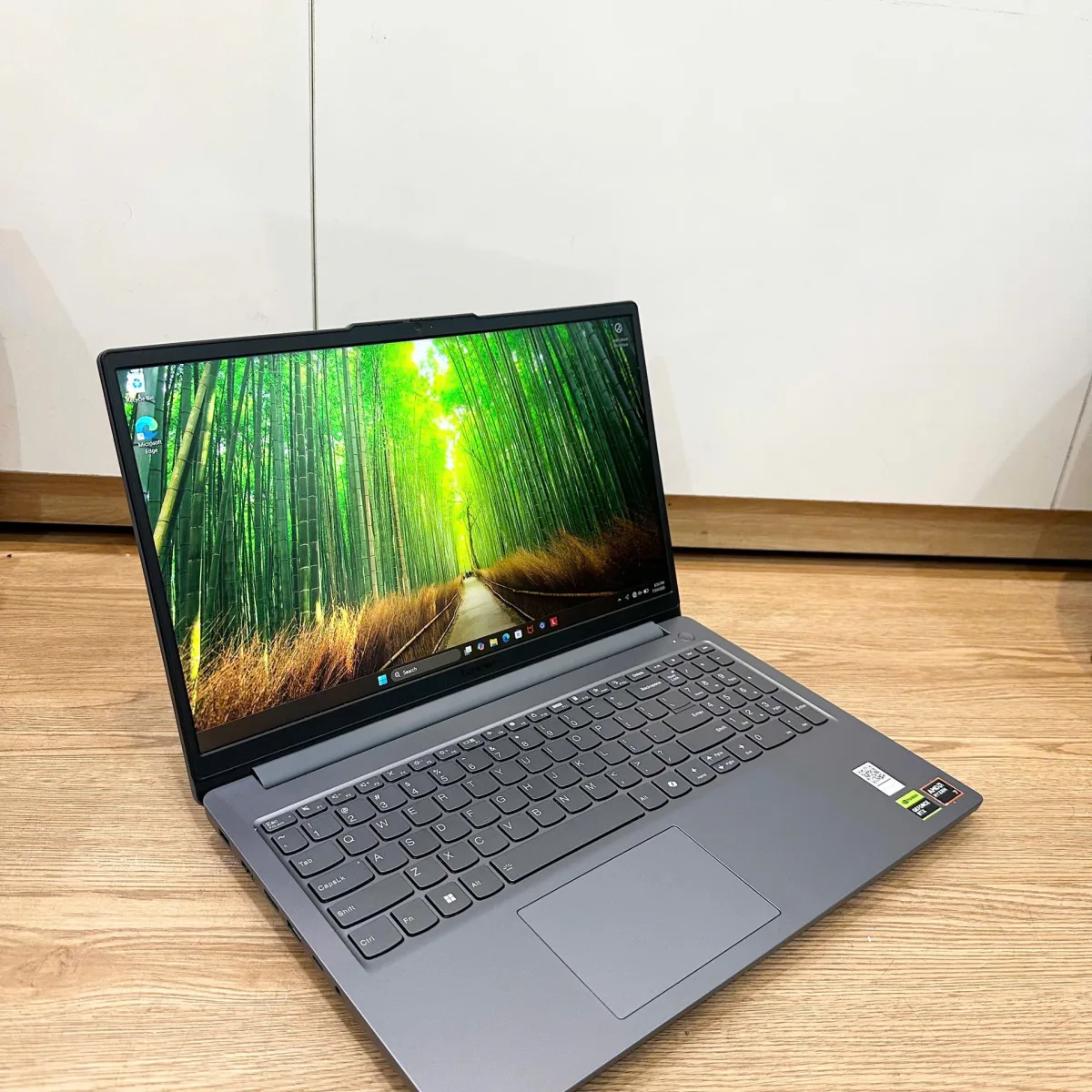 Lenovo Gaming LOQ E 15ARP10E Ryzen 7 170/16G/1TB/15.6" FHD/RTX3050 Cũ 99%