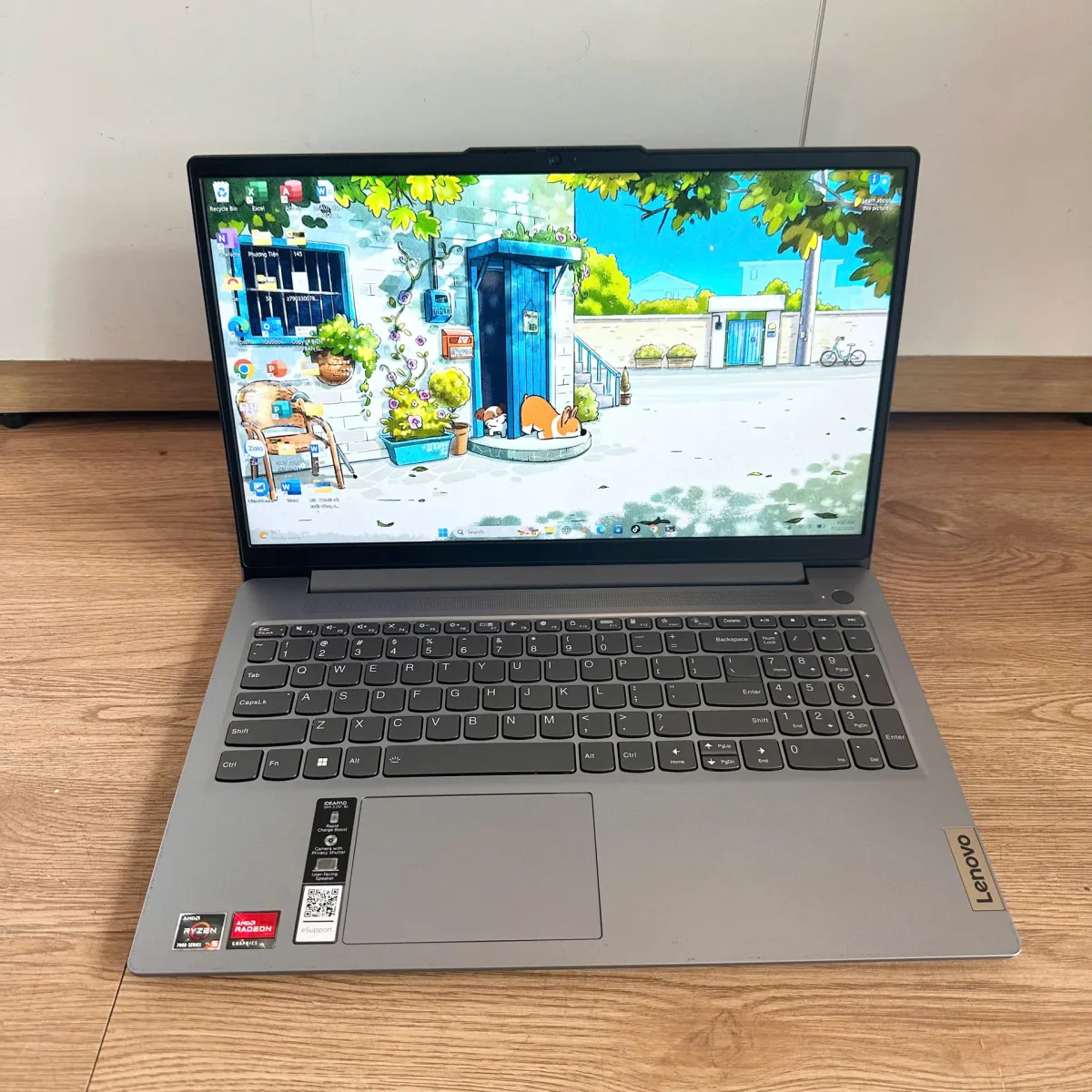 Lenovo IdeaPad Slim 3 15AMN8 AMD Ryzen 5-7520U/8/256GB Xám Cũ