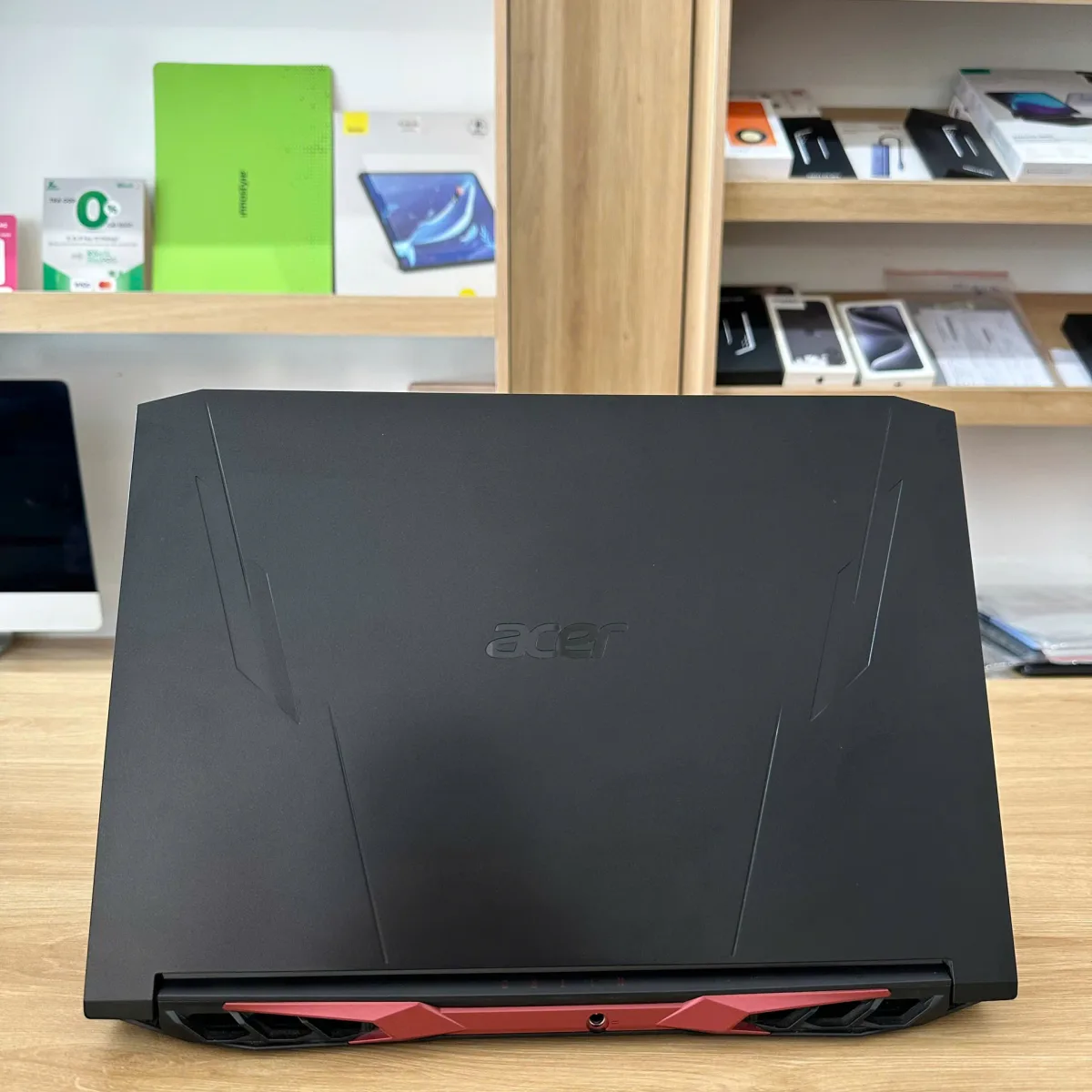 Laptop Acer Nitro 5 AN515-57-51G6 I5 11400H 16/512 RTX 3050 4GB Đen Cũ