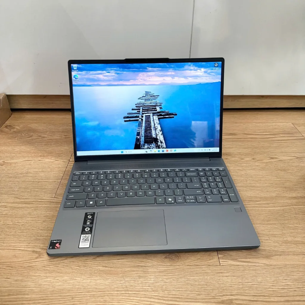 Lenovo IdeaPad Slim 3 15Q8X10 SnapX X1-26-100/AI/16GB/512G/15.3/W11 Xám Cũ đẹp